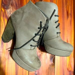 Steve Madden heeled boots